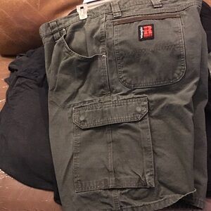 Wrangler Men's Olive Cargo Jean Shorts